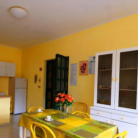 Apartamento Locazione Turistica Sole N°6 Con Vista Mare E Monte *